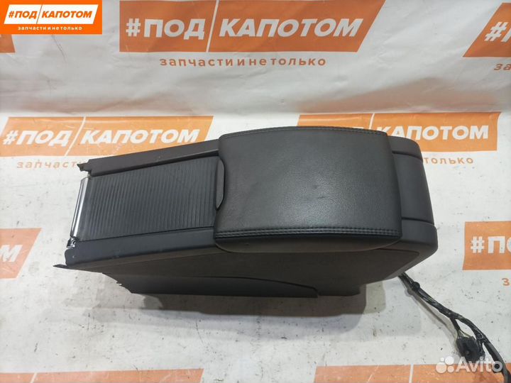 Центральный подлокотник Volvo S60 2 2012