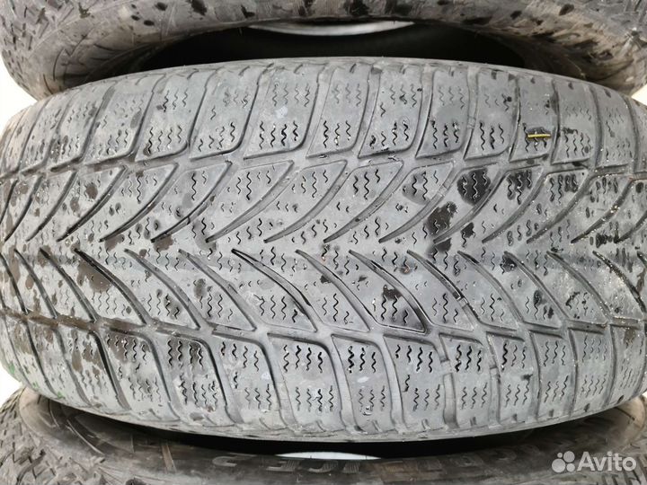 Goodyear UltraGrip Ice 2 215/60 R16 99T