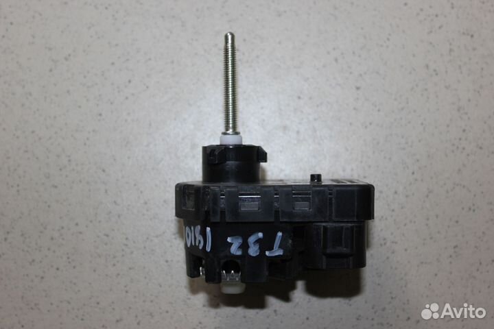 Корректор фары X-Trail T32 Икстрейл Т32