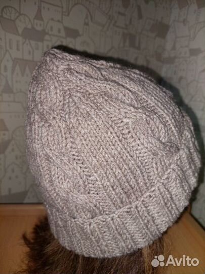 Шапка женская вязаная