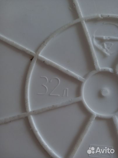 Бочка с крышкой 32 л. Пластиковый