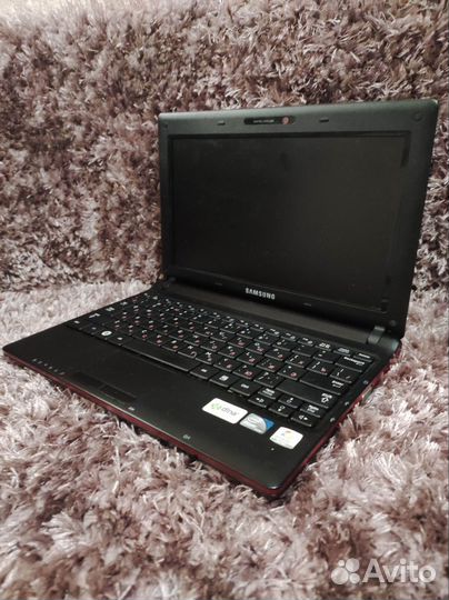 Нетбук Samsung N150 Plus