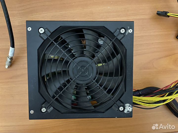 Блок питания hipro 600W