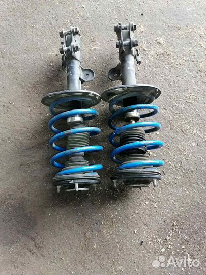 Передние стойки Toyota Estima.ACR50-55/ 2008г