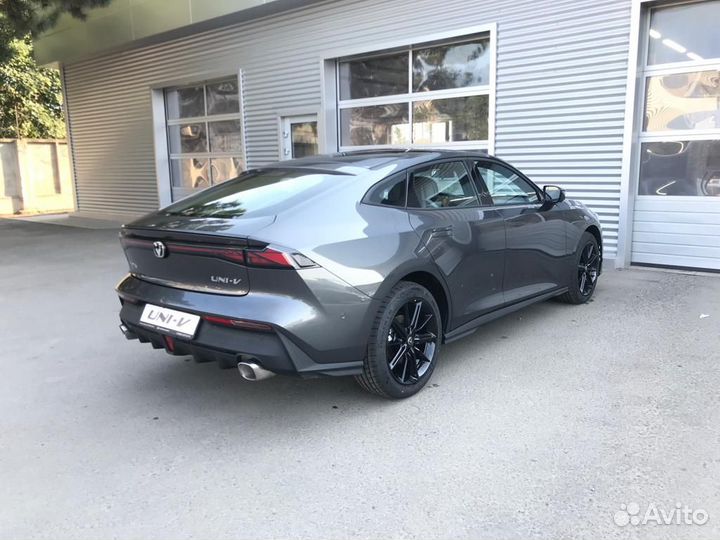 Changan UNI-V 1.5 AMT, 2024