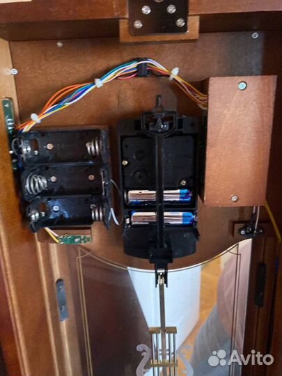 Citizen настенные часы