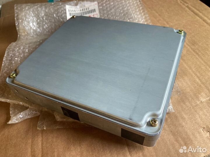 Блок управления двигателем Lexus RX300 8966148560