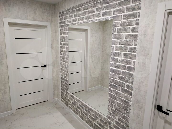 2-к. квартира, 54 м², 1/9 эт.