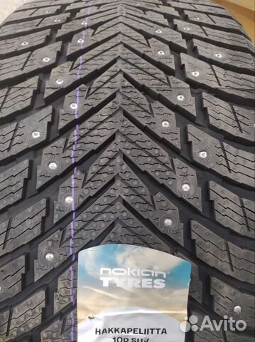 Nokian Tyres Hakkapeliitta 10p SUV 285/40 R22