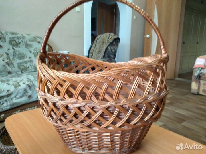 Корзина плетеная