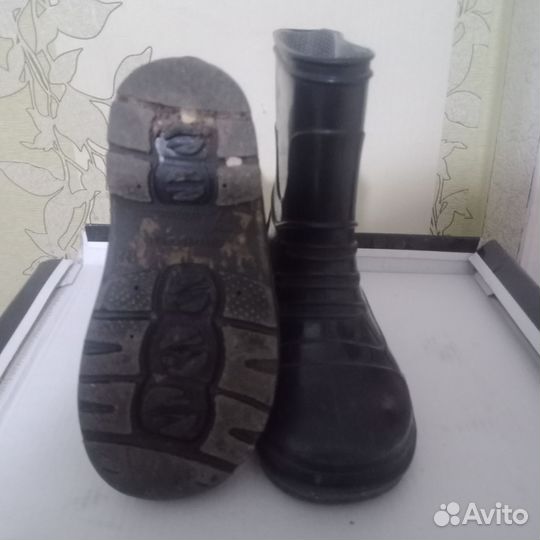 Резиновые сапоги