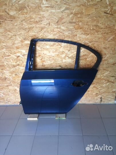 BMW E60 Дверь задняя левая