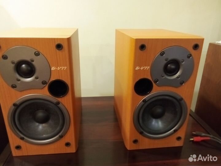 Акустические колонки Onkyo D-V77