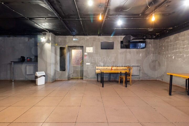 Продам помещение свободного назначения, 135.9 м²