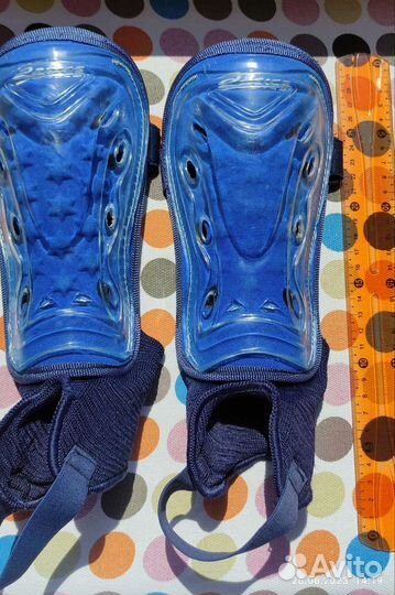 Щитки футбольные детские