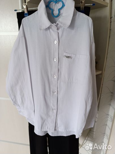 Брюки классические для девочки и две рубашки