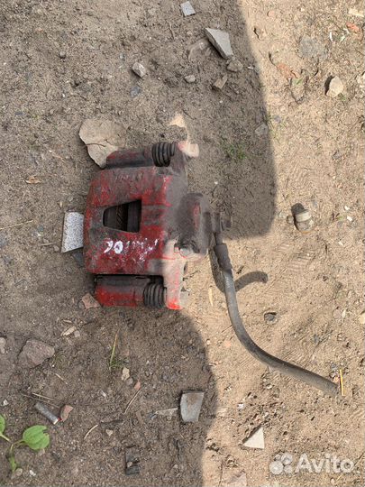 Суппорт передний левый chevrolet lanos