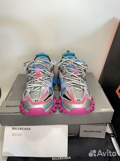 Balenciaga track оригинал