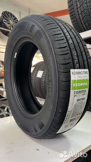 Kumho Ecowing ES01 KH27 215/65 R16 98H