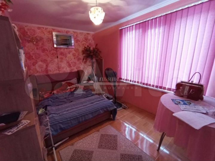 Дом 57 м² на участке 5 сот.