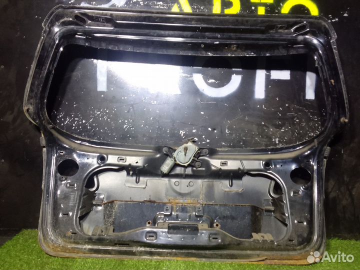 Крышка багажника Volkswagen Passat B6