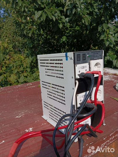 Инвертор ис 12-220 4500 вт