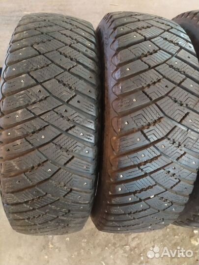 Goodyear Ultragrip Ice Arctic 205/65 R16 99T