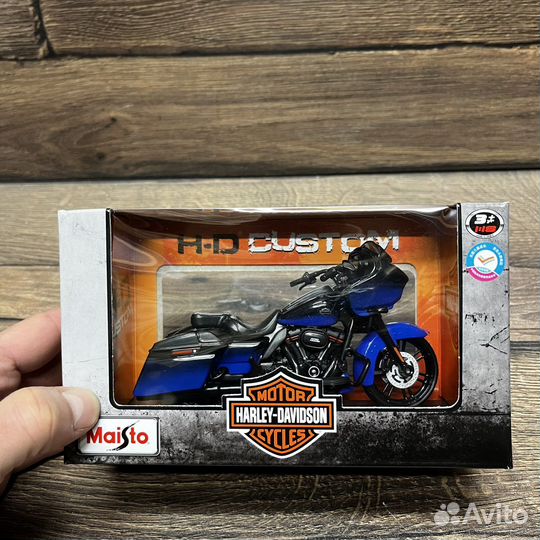 Модель мотоцикла Harley Davidson road glide cvo