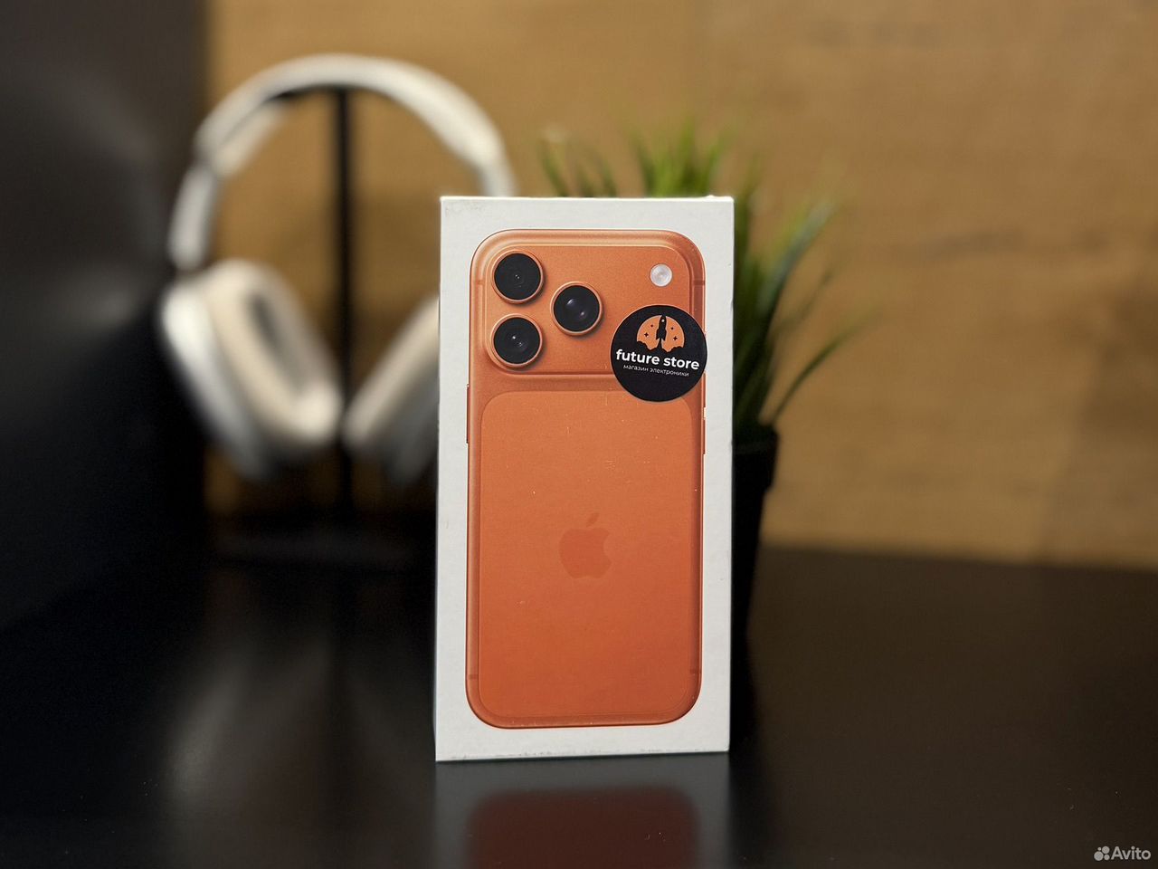 iPhone 17 Pro, 256 ГБ, SIM + eSIM