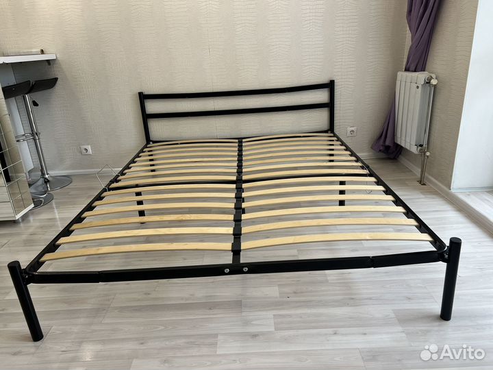 Кровать двухспальная 160 200 бу