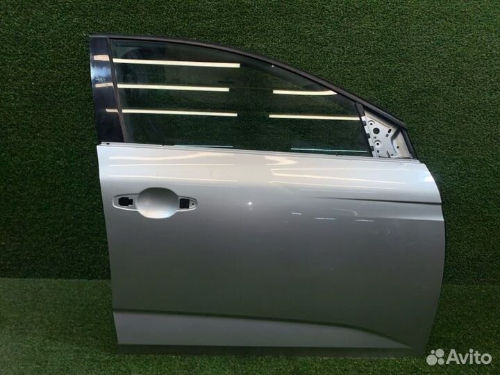 Дверь передняя правая Renault Megane