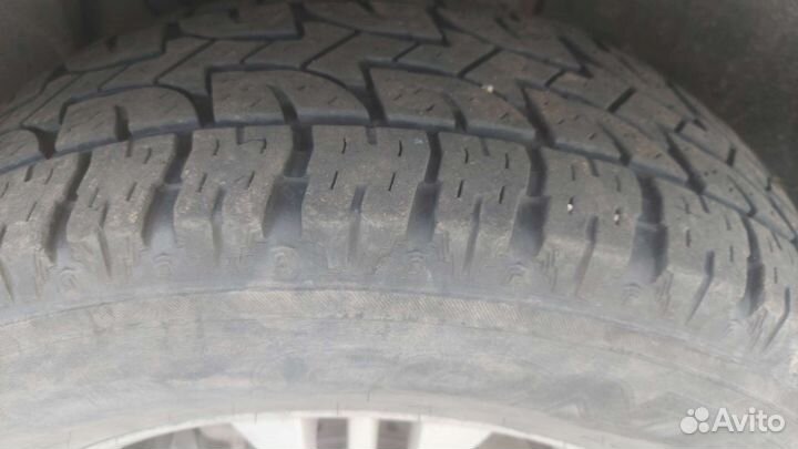 Rapid TracVan 215/65 R16