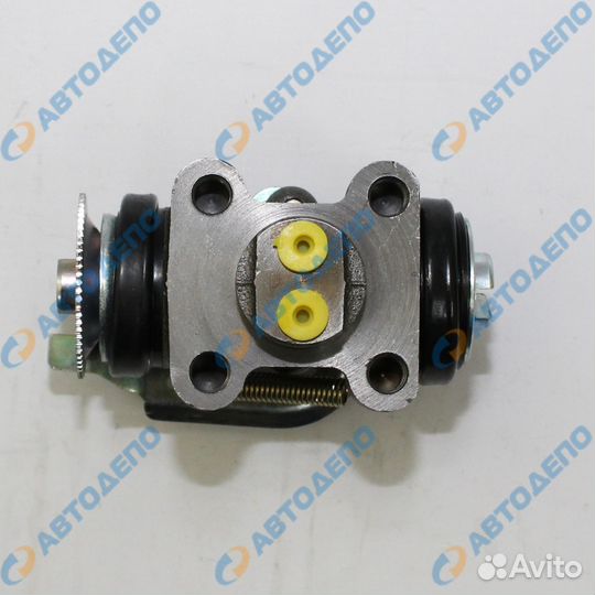 Рабочий тормозной цилиндр задний R mitsubishi cant