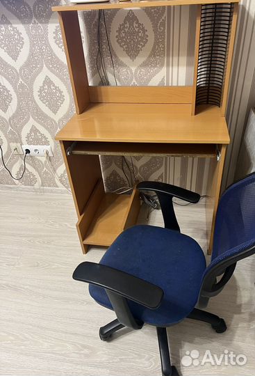 Компьютерный стол