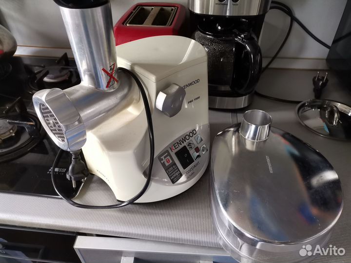 Мясорубка электрическая