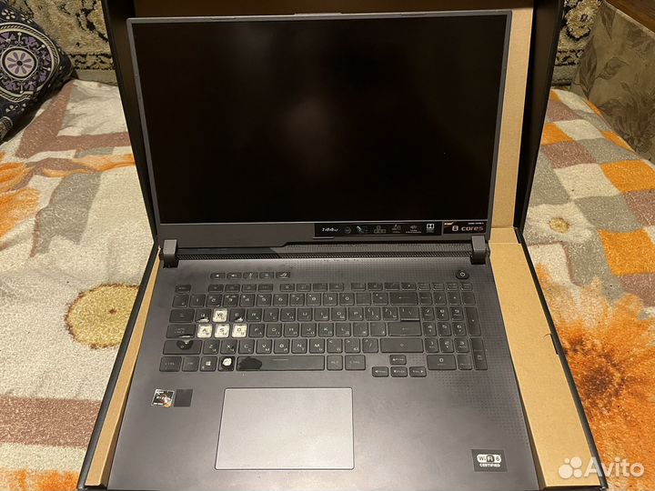 Asus rog strix g17