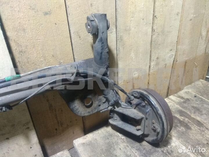 Балка задняя Рено Клио / Симбол Симбол II