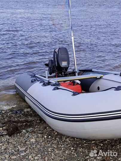 Лодка Ривьера 3400