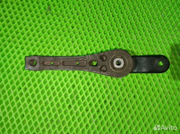 Опора двигателя задняя Volkswagen Golf Plus