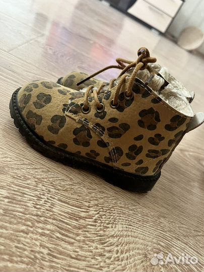 Ботинки для девочки 24-25 размер