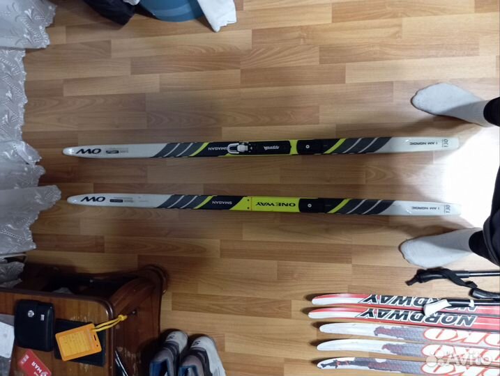 Беговые лыжи