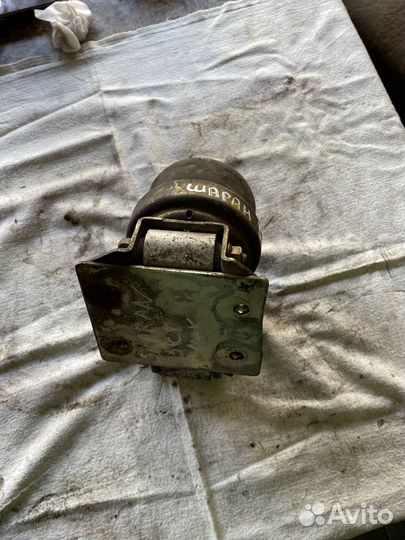 Подушка- опора МКПП шаран 5ст- ка