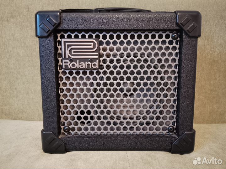 Комбоусилитель Roland micro cube