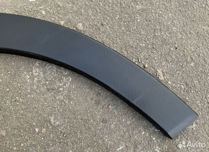 Накладка двери задней правой Forester 5 (S14)