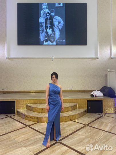 Вечернее платье 42 44