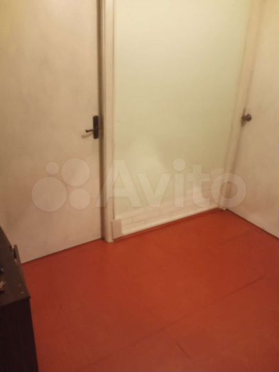 Комната 15 м² в 2-к., 13/16 эт.