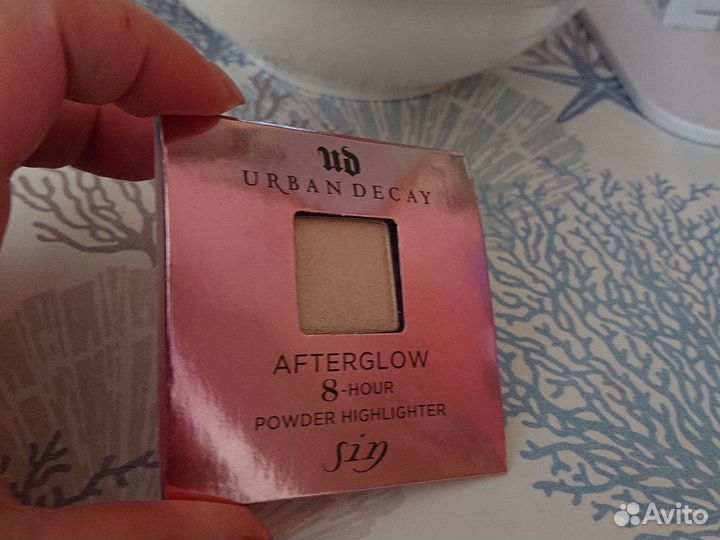 Urban Decay пудра хайлайтер тревел