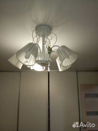 Люстра потолочная