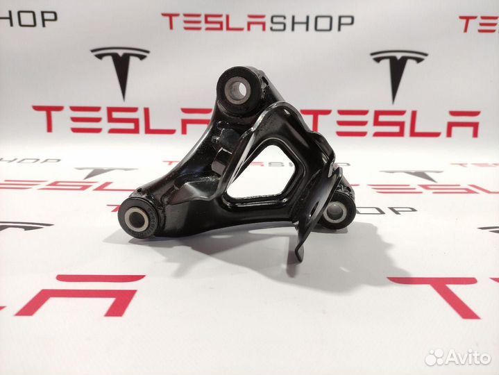 Кронштейн двигателя передний левый Tesla Model Y