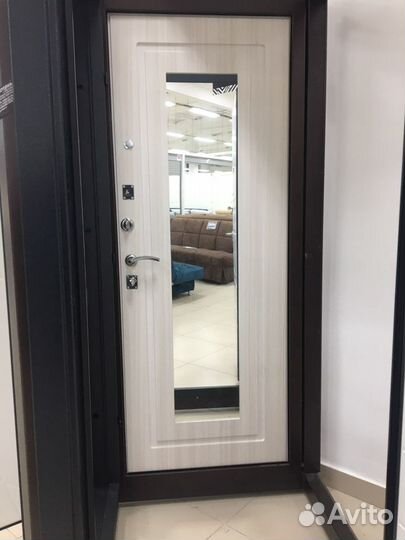 Металлическая входная дверь для кладовой
